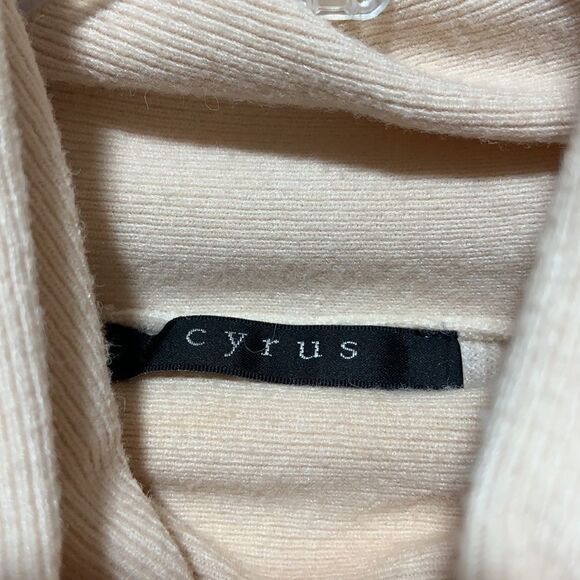 Lord & Taylor Blush funnel neck sweater - Picture 5 of 12